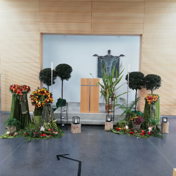 Beerdigung Blumenschmuck Trauerfloristik Libella Floristik Beerdigung Blumenschmuck Trauerfloristik Libella Floristik